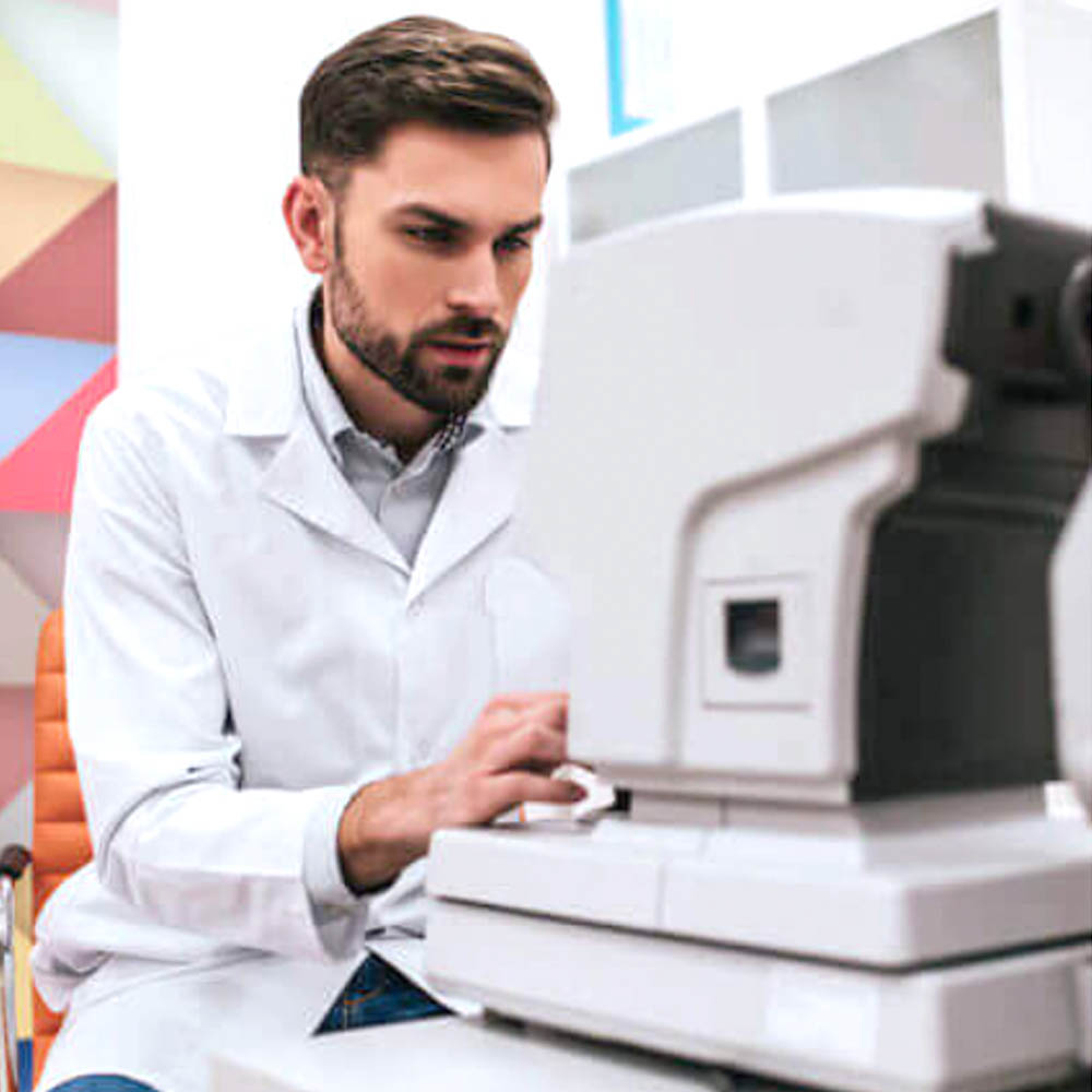 optometrist in Downtown Columbia